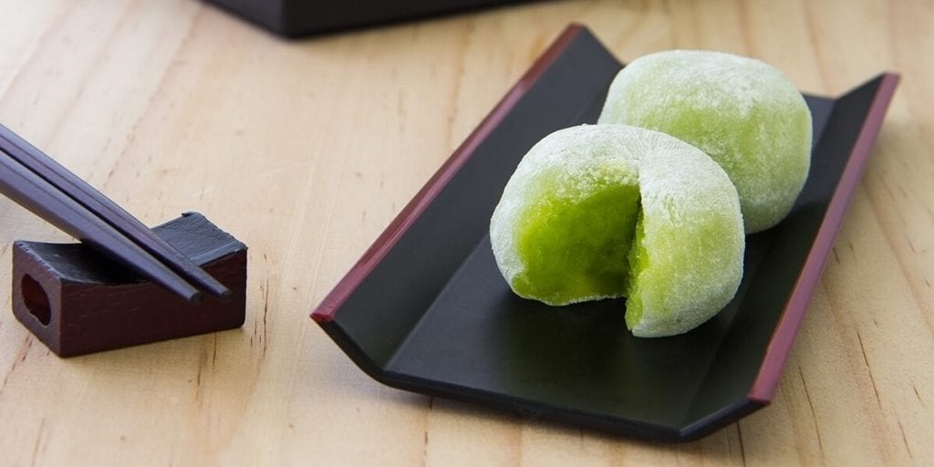El mochi es un dulce típico japonés hecho con té verde